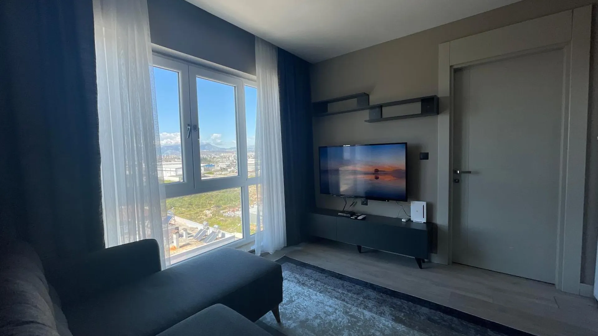 Sunshine Airport Hotel - Spa, Pool 88 Antalya Apartament